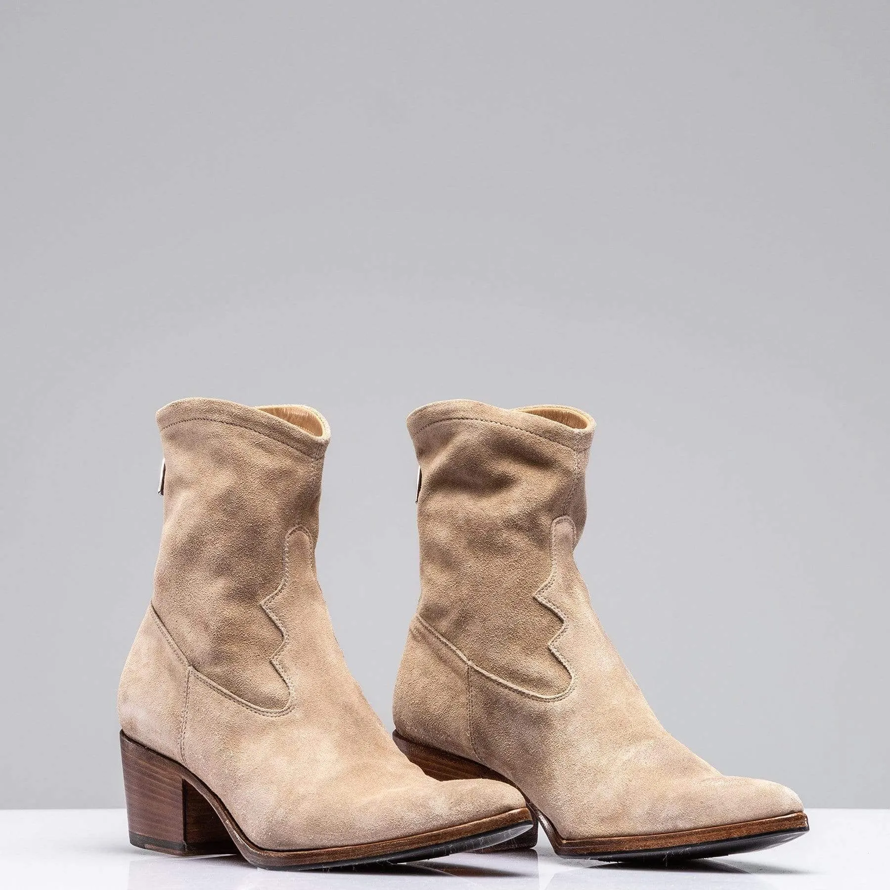 Diletta Suede Western Boot In Taupe