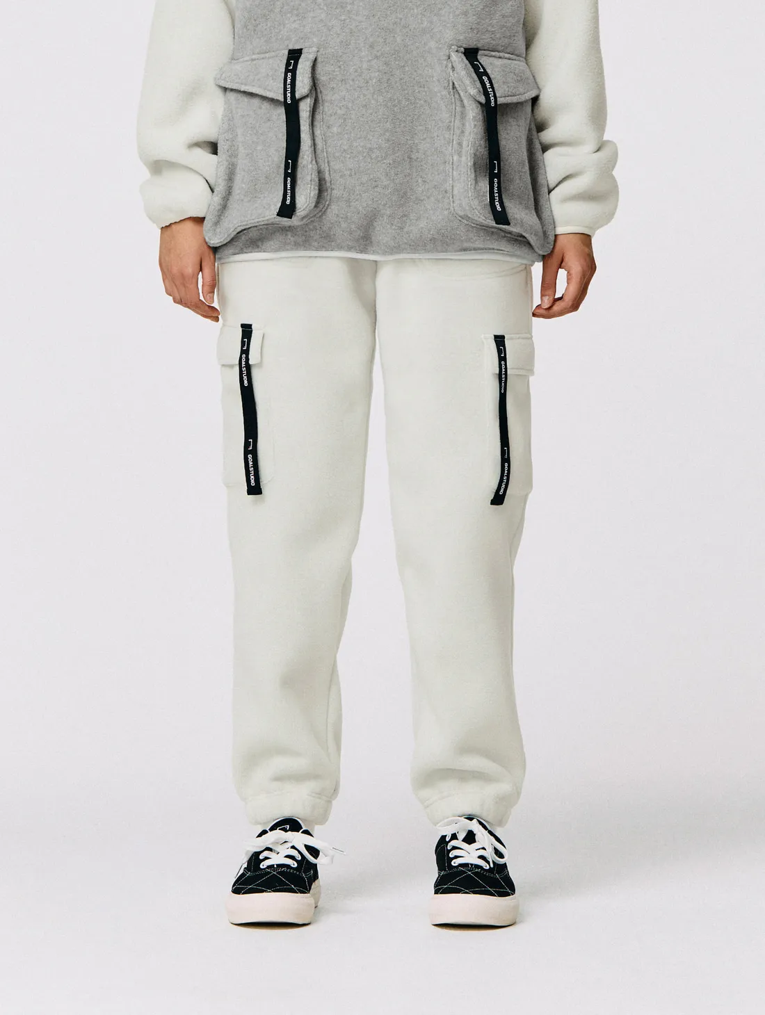 LOGO TAPE FLEECE CARGO JOGGER-IVORY