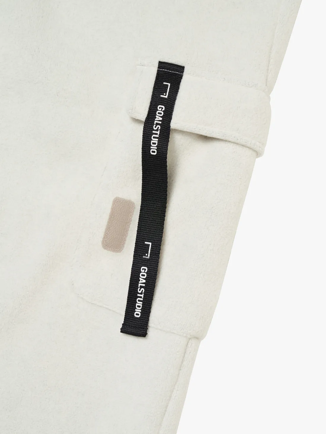 LOGO TAPE FLEECE CARGO JOGGER-IVORY