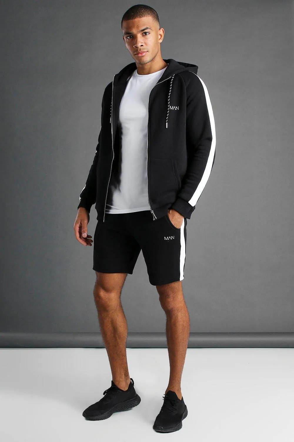 MAN Muscle Fit Hooded Detail Short Tracksuit