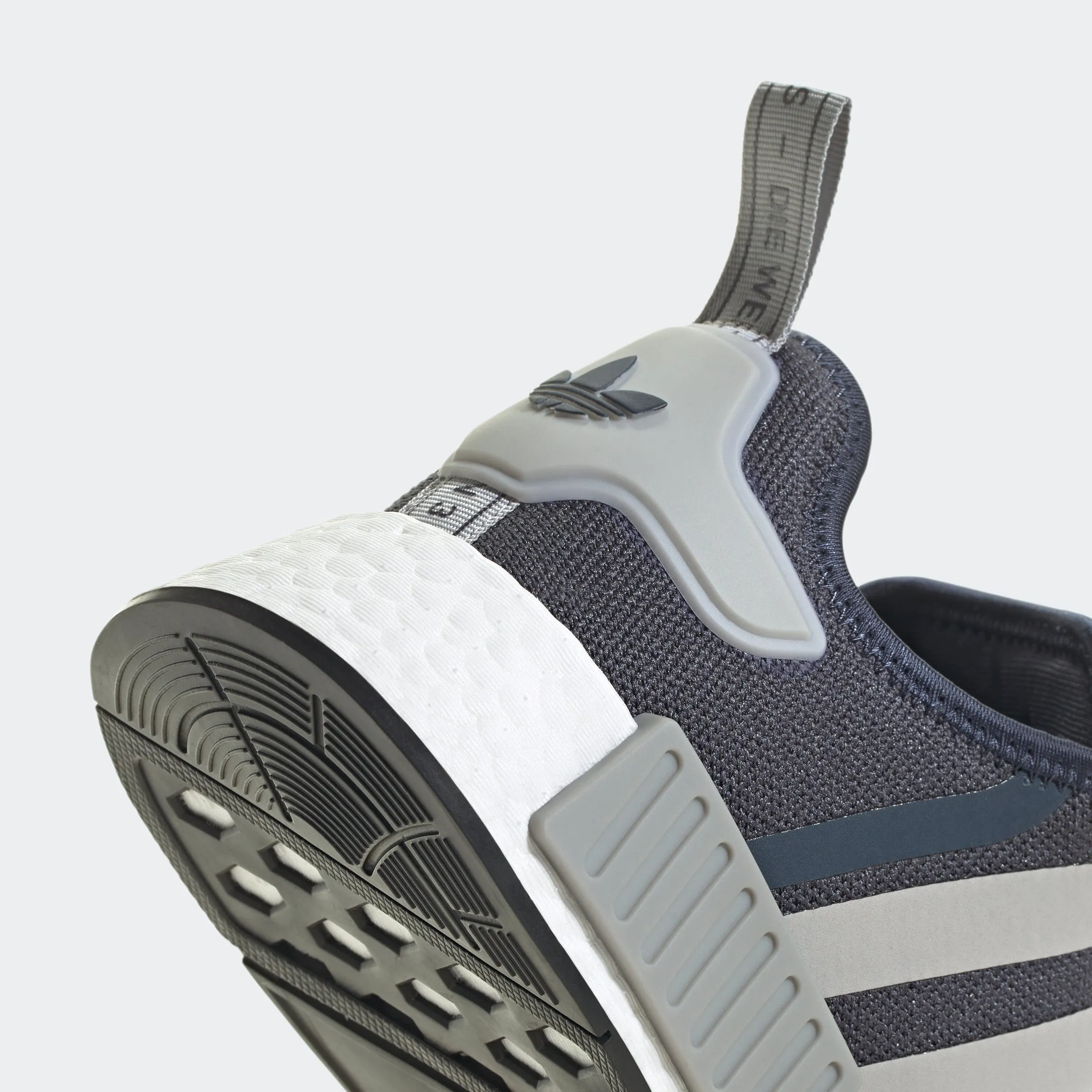 Men's adidas Originals NMD_R1 Shoes Shadow Navy