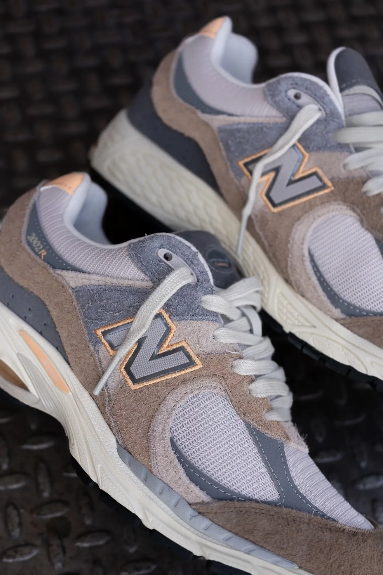 Mens New Balance 2002R (Mushroom Hazy Peach) - M2002REJ