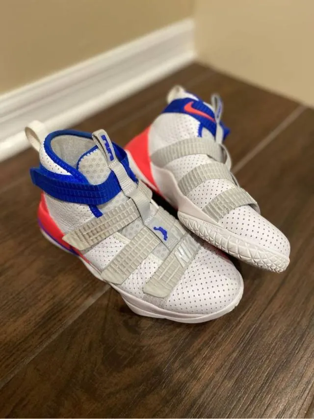 Nike Lebron Soldier 11