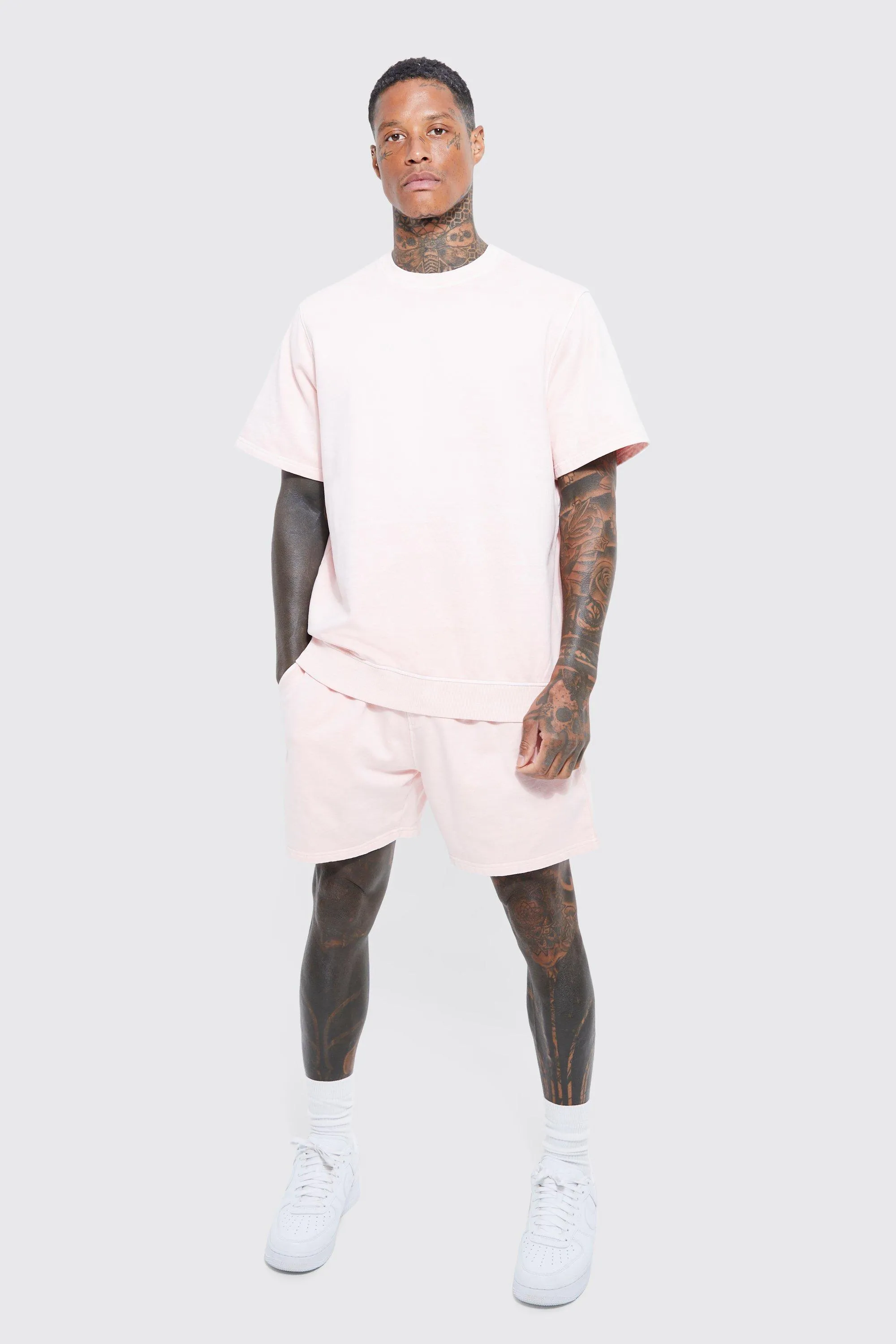 Short Relaxed Fit Garment Dyed Jersey Short | boohooMAN UK