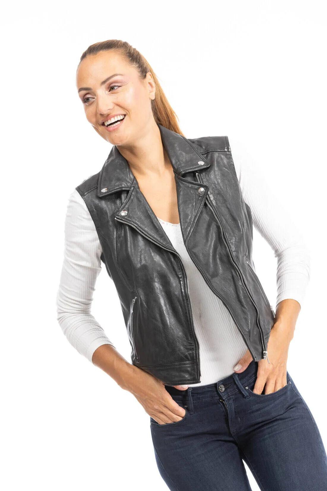 Women's black leather sleeveless vest 102338